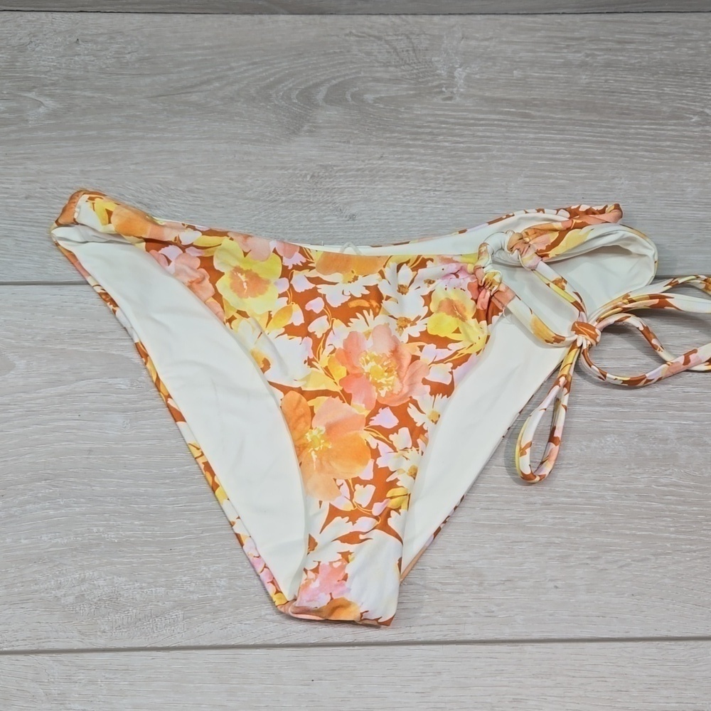 NWOT L Space Women Floral sqim bottom sz XS